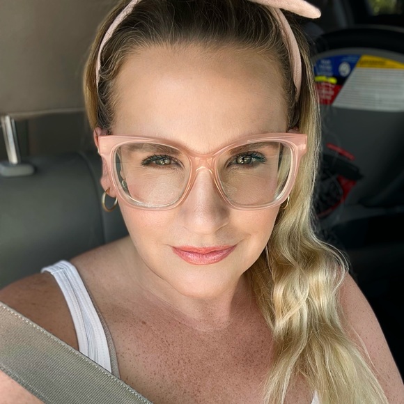 Meet your Posher, Maria - Picture 1 of 1